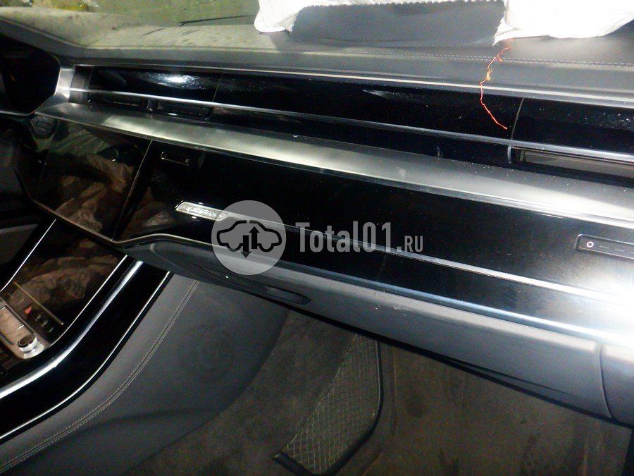 Фото Audi A8L 30