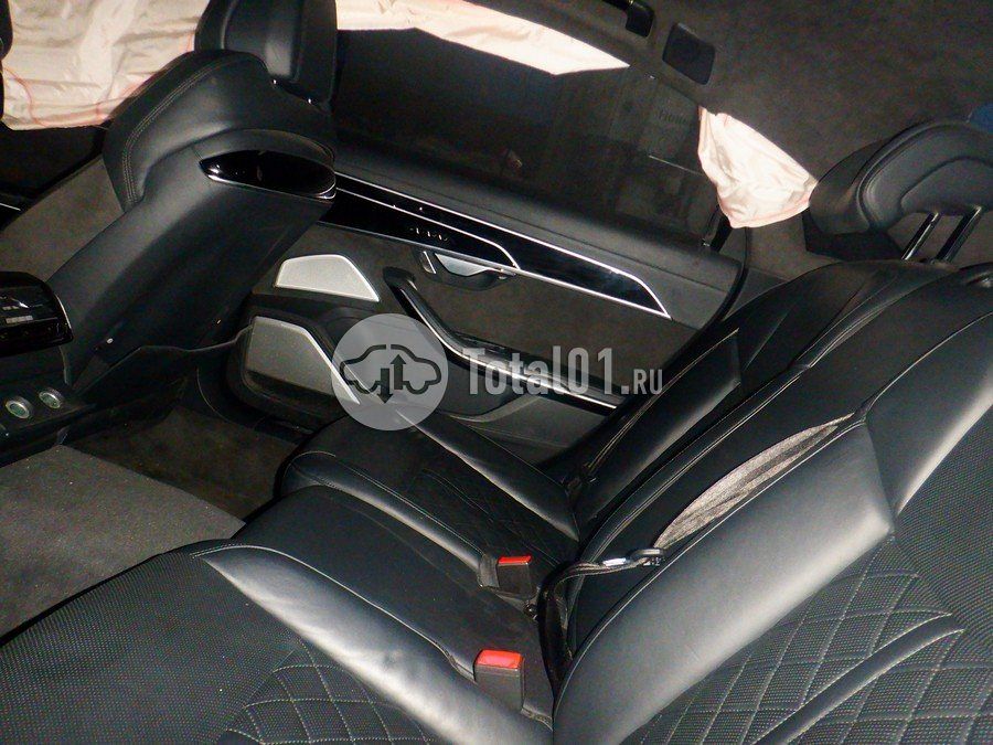 Фото Audi A8L 64