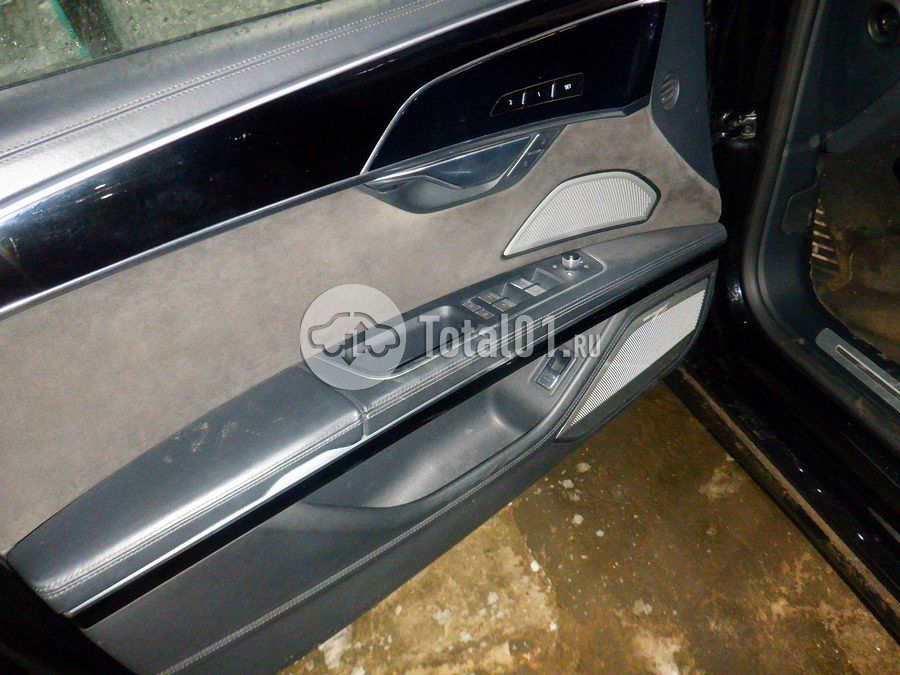 Фото Audi A8L 66