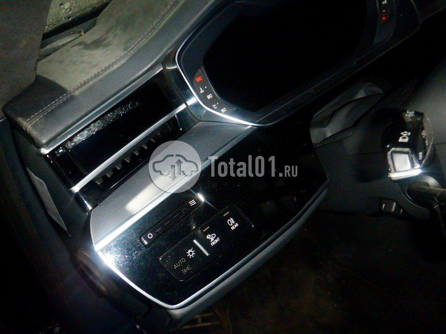 Фото Audi A8L 74