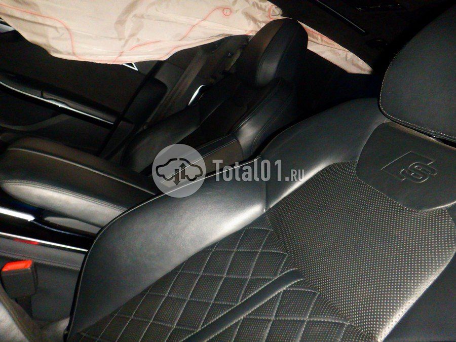 Фото Audi A8L 82