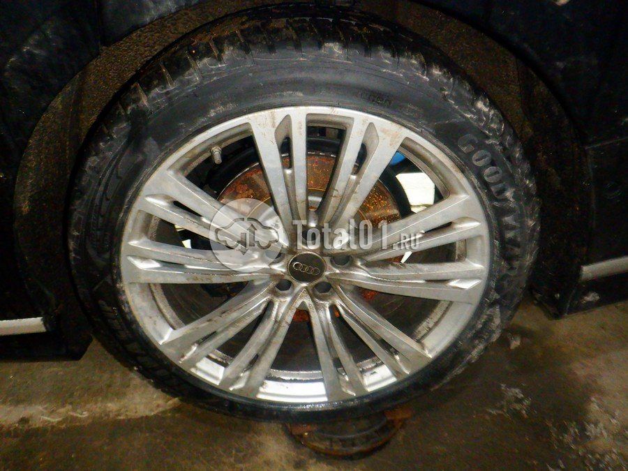 Фото Audi A8L 156