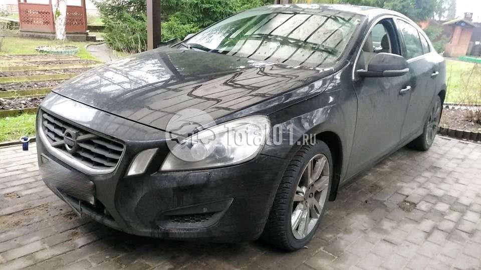 Фото Volvo S60 2