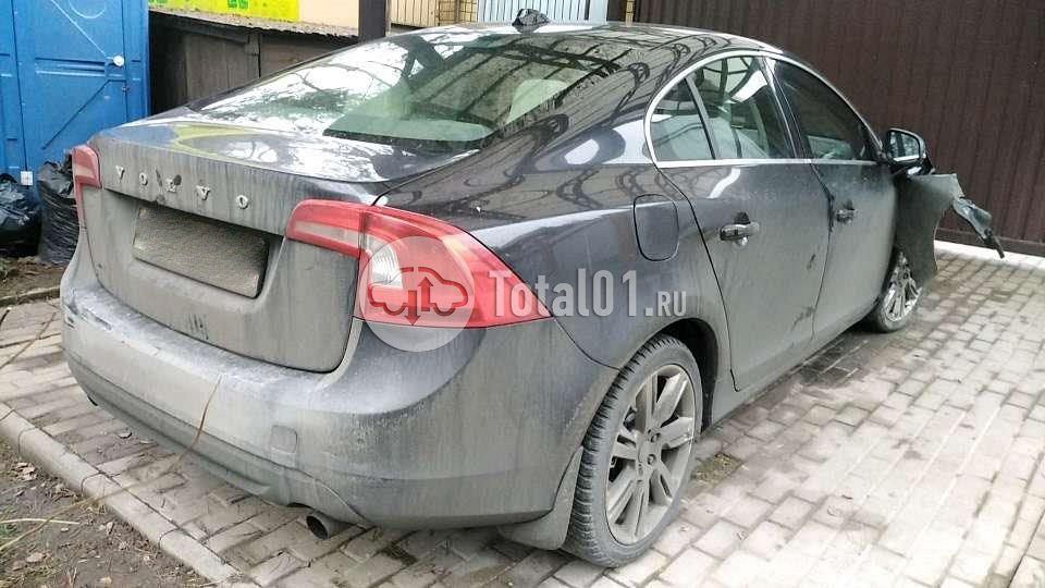 Фото Volvo S60 48