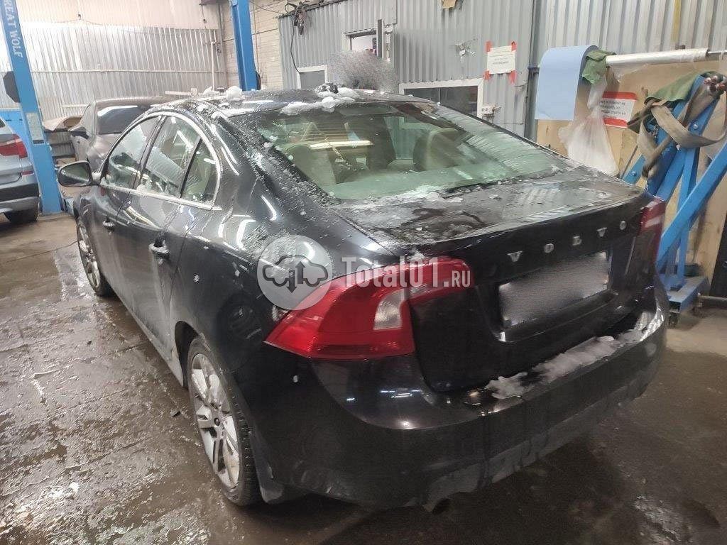 Фото Volvo S60 62