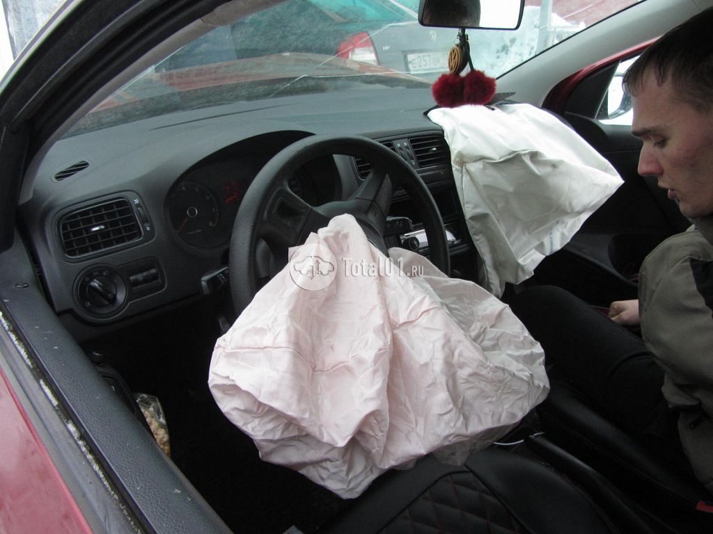 Фото Volkswagen Polo 10