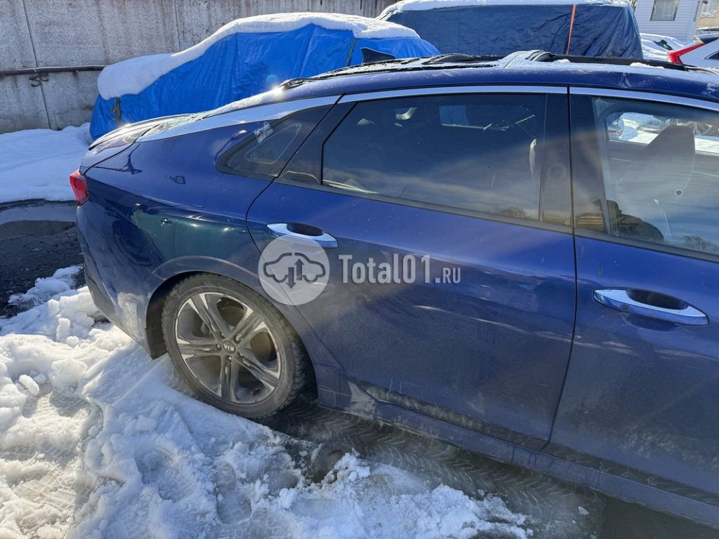 Фото KIA K5 42