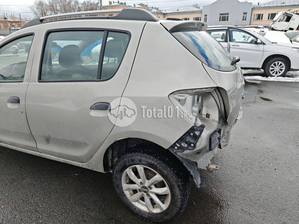 Фото Renault Sandero 42