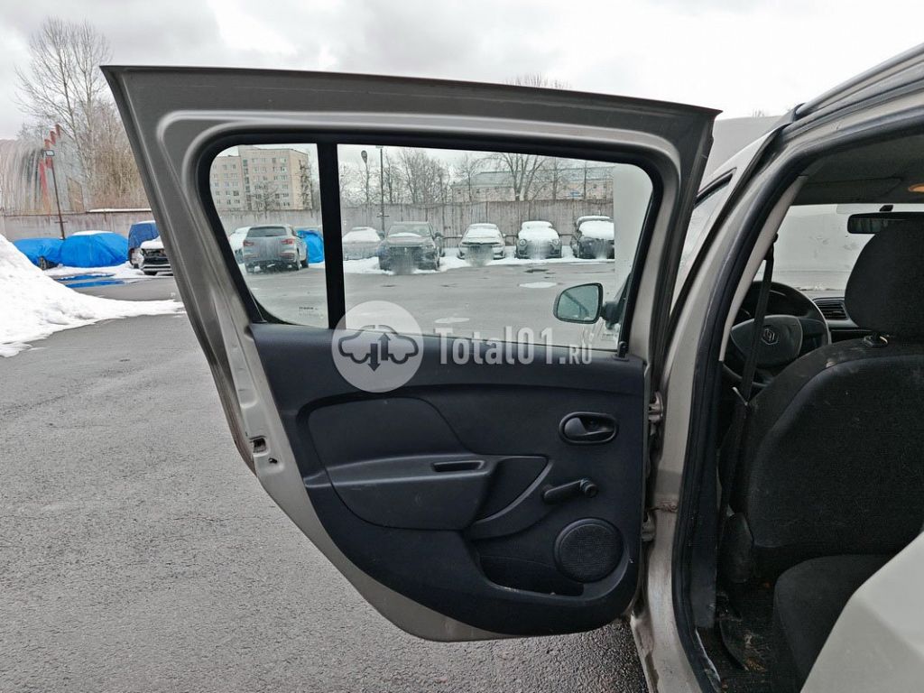 Фото Renault Sandero 98