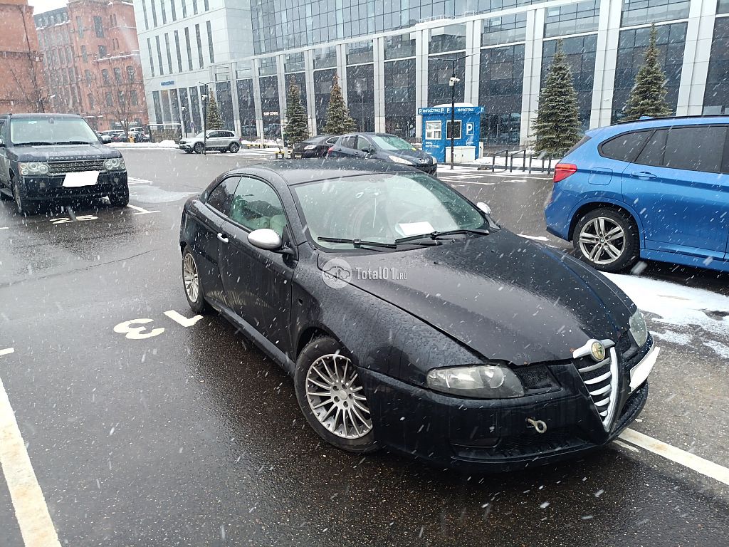 Фото Alfa Romeo GT 2