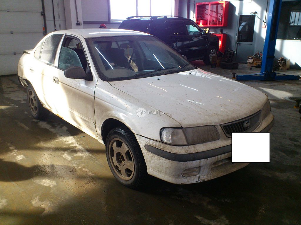 Фото Nissan Sunny 12