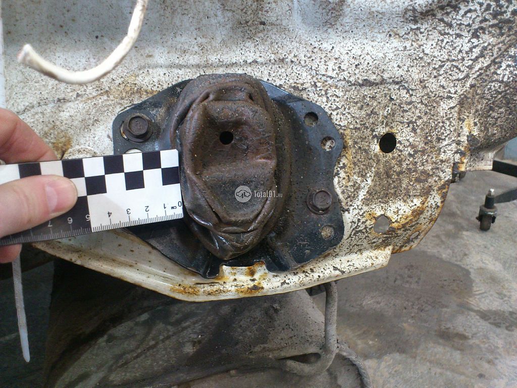 Фото Nissan Sunny 26