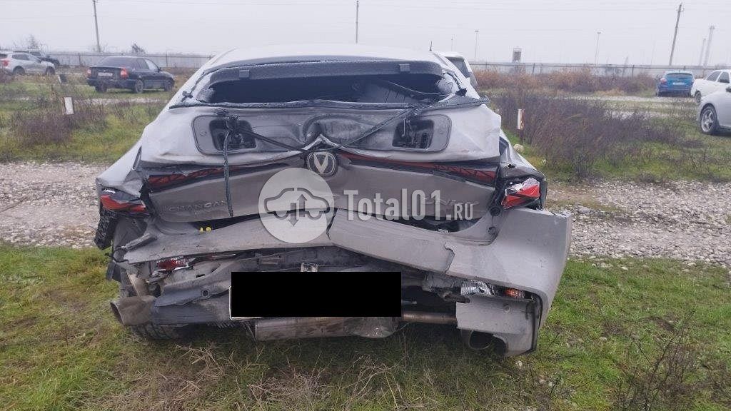 Фото Changan UNI-V 38