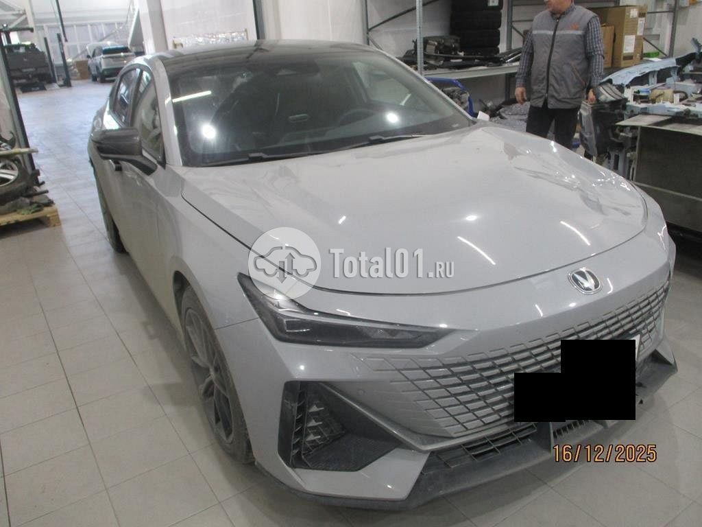 Фото Changan UNI-V 50