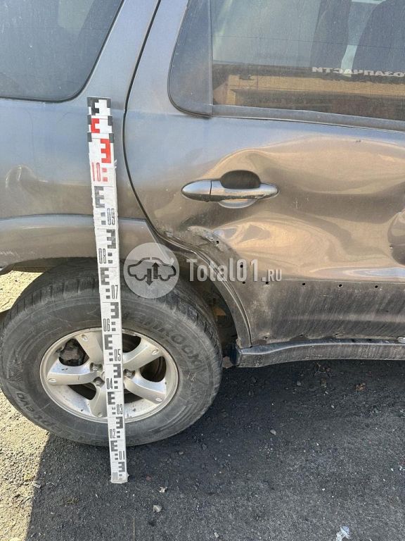 Фото Mazda Tribute 10