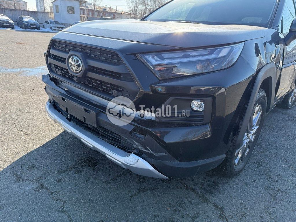 Фото Toyota RAV4 14