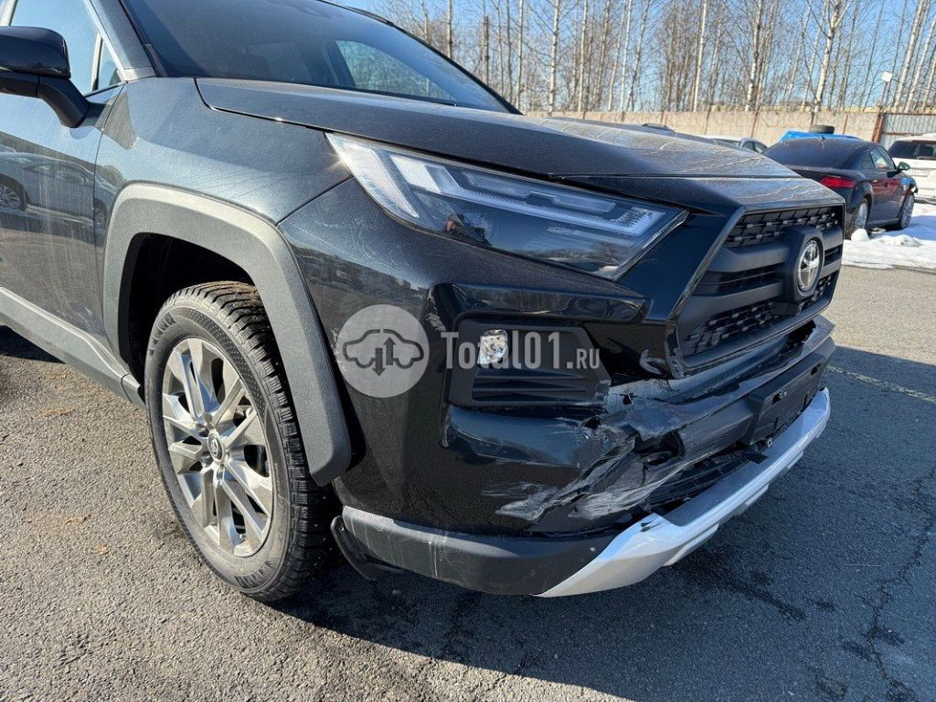 Фото Toyota RAV4 18