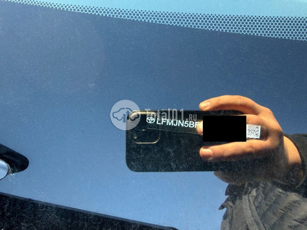 Фото Toyota RAV4 28