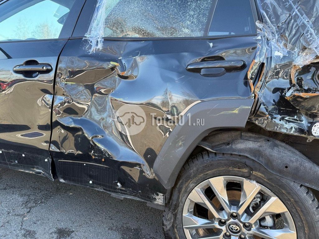 Фото Toyota RAV4 44