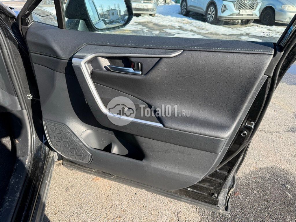 Фото Toyota RAV4 102