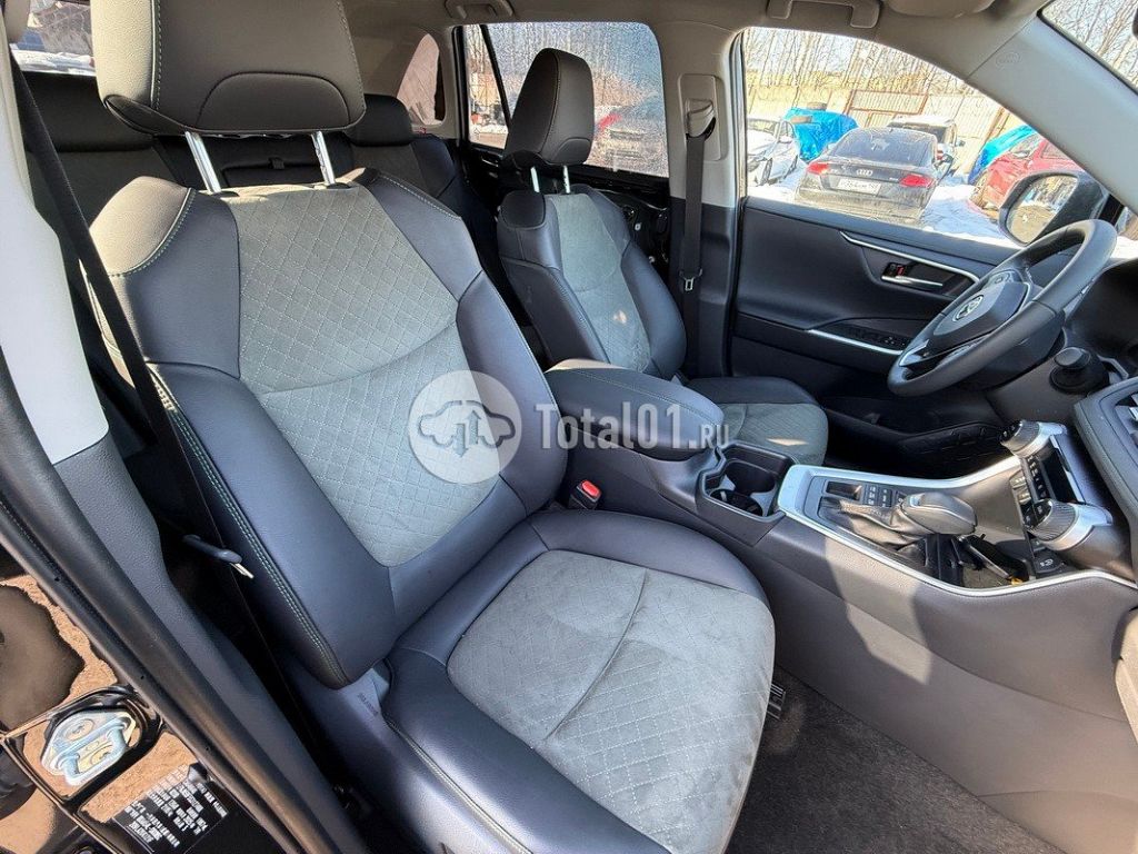 Фото Toyota RAV4 108