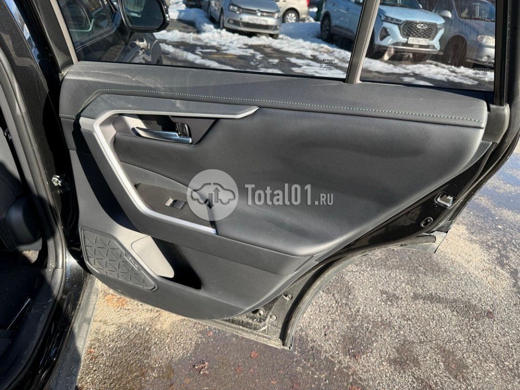 Фото Toyota RAV4 114