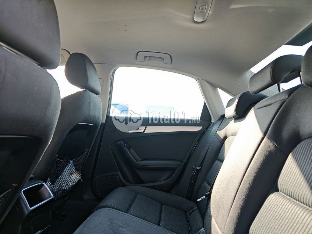 Фото Audi A4 108