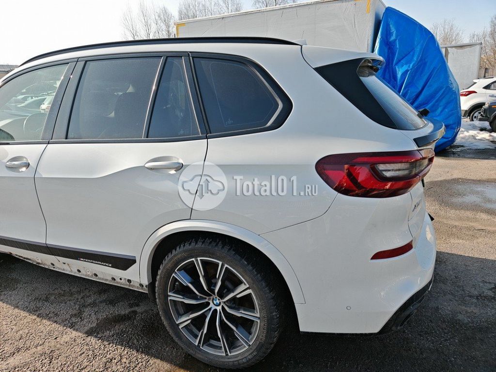 Фото BMW X5 90
