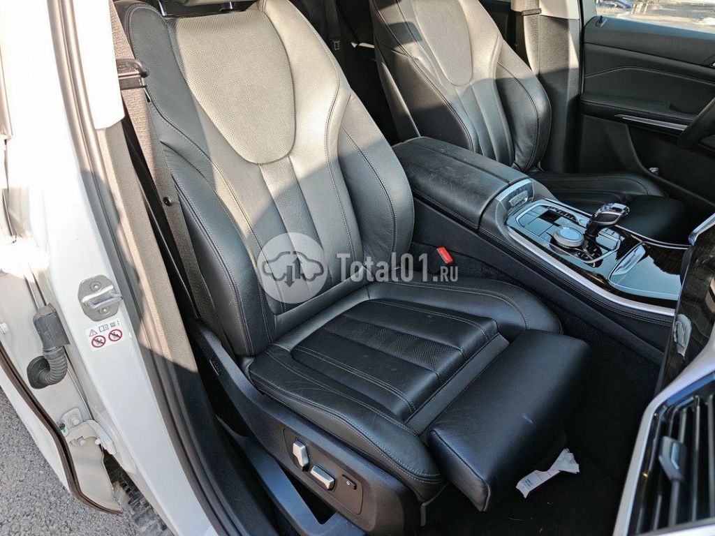 Фото BMW X5 230