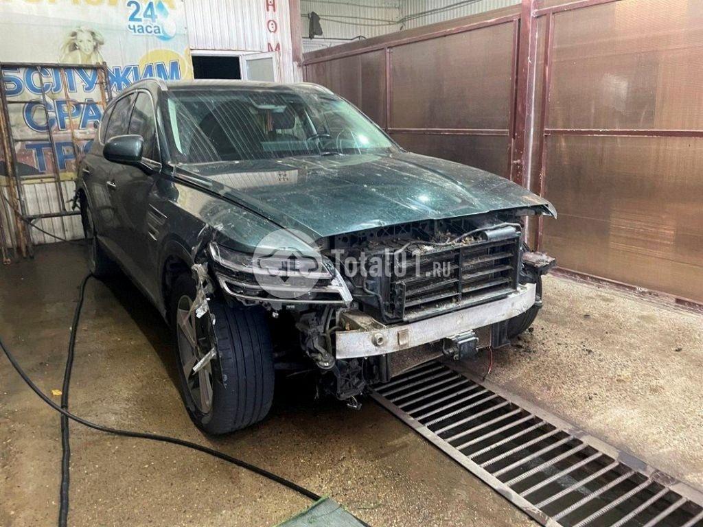 Фото Genesis GV80 8