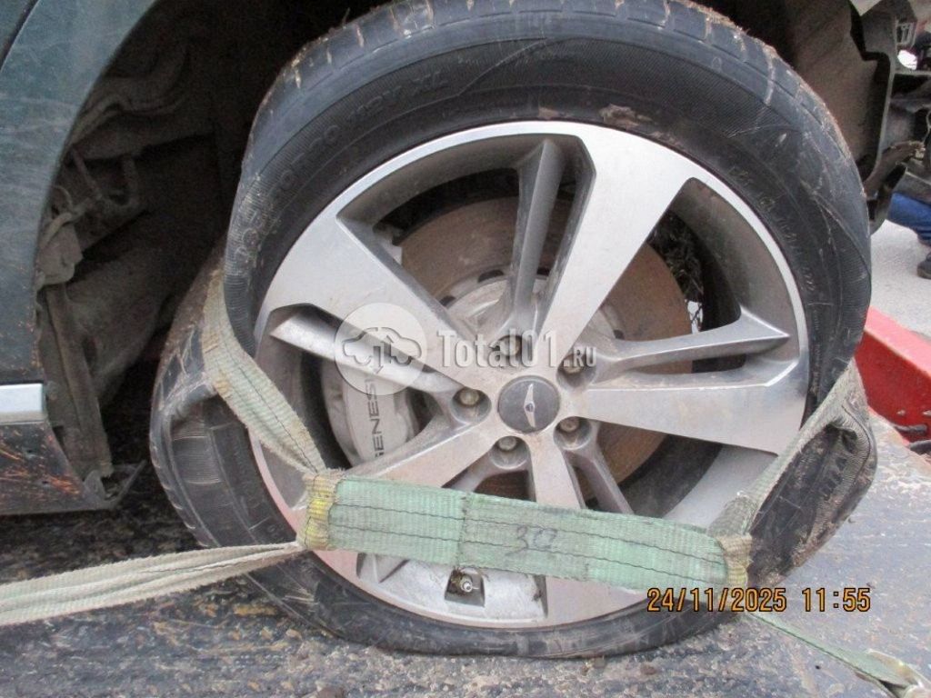 Фото Genesis GV80 20