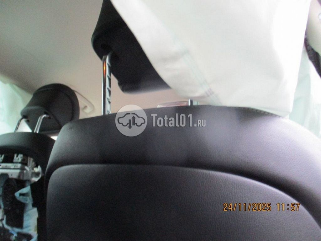 Фото Genesis GV80 52