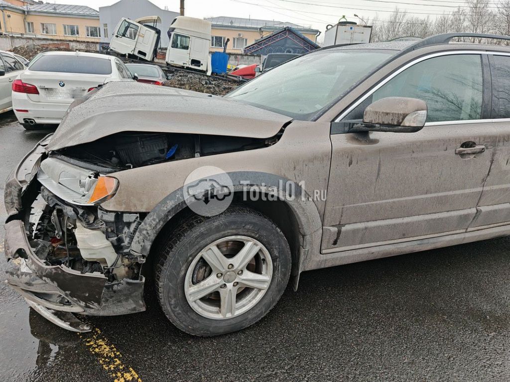 Фото Volvo XC70 36