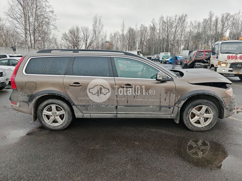 Фото Volvo XC70 46