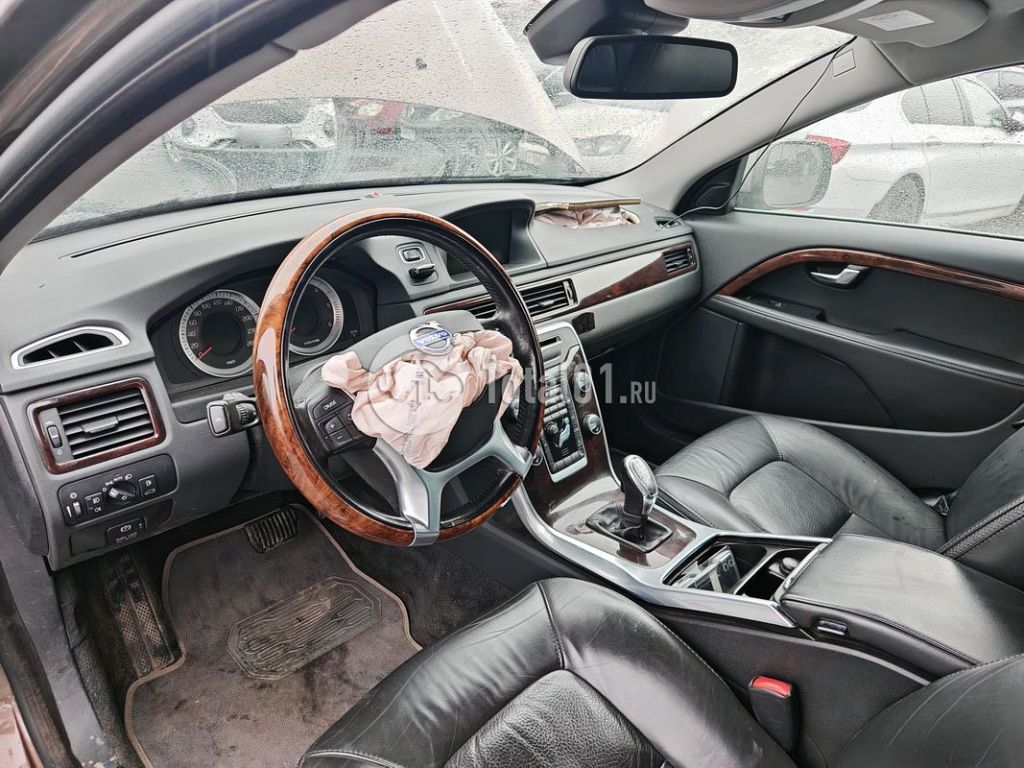 Фото Volvo XC70 88