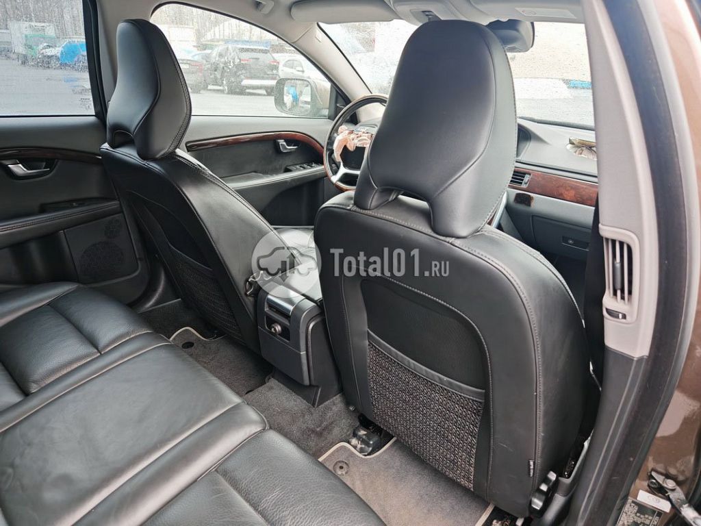 Фото Volvo XC70 144