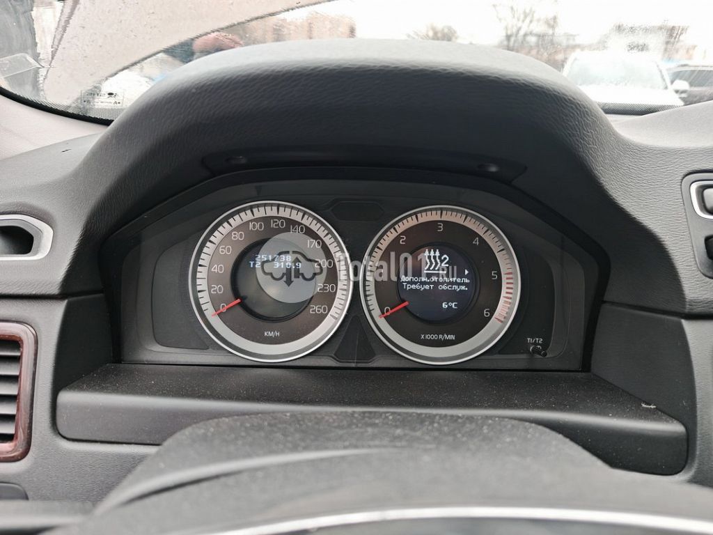 Фото Volvo XC70 168