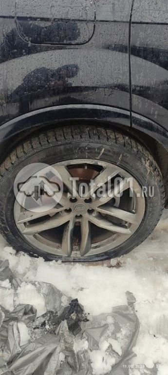 Фото Audi Q7 136