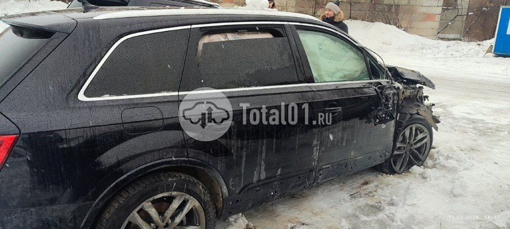 Фото Audi Q7 220