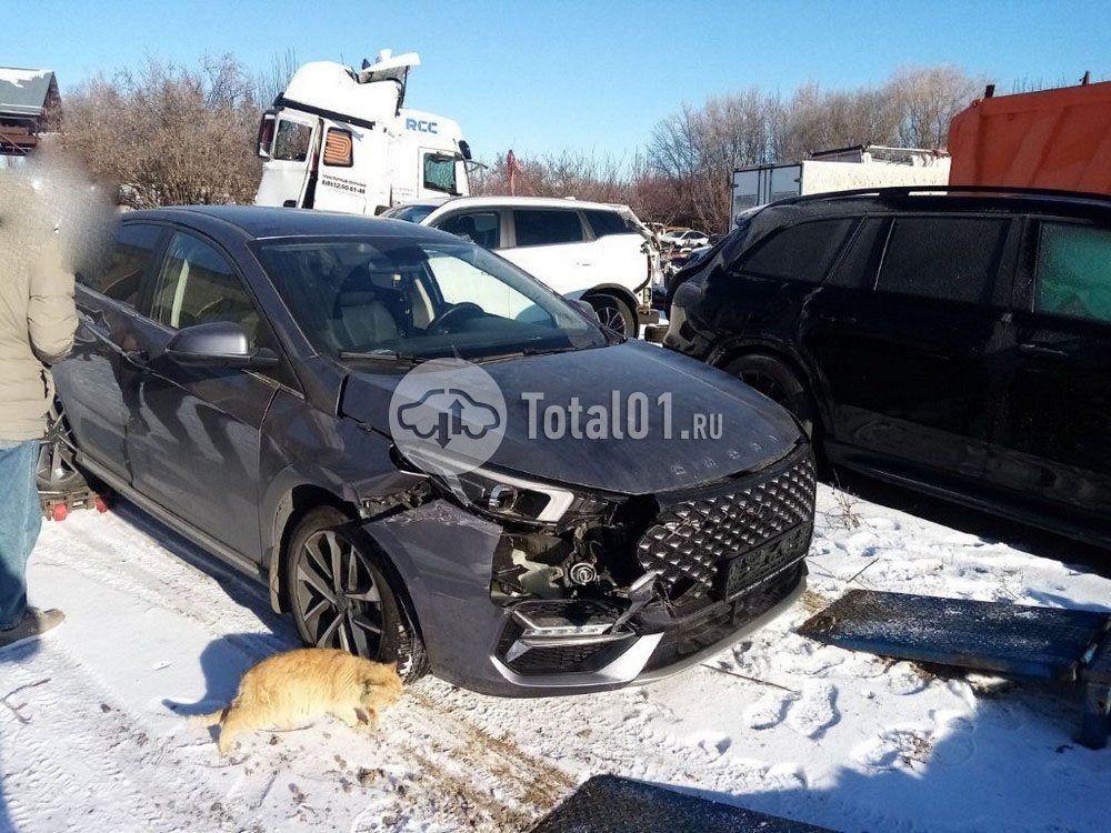 Фото OMODA S5 16