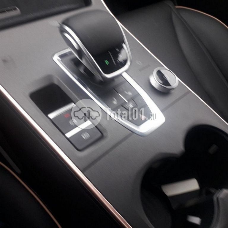 Фото OMODA C5 120