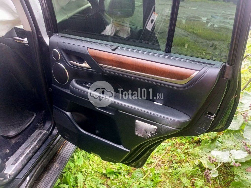 Фото Lexus LX 60