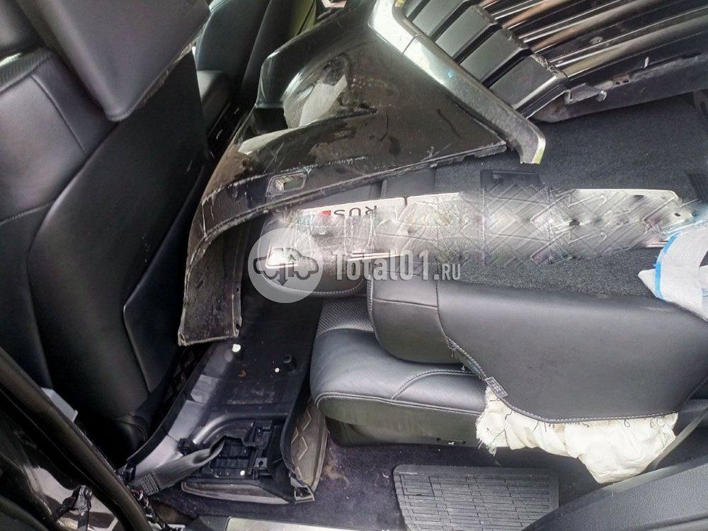 Фото Lexus LX 90