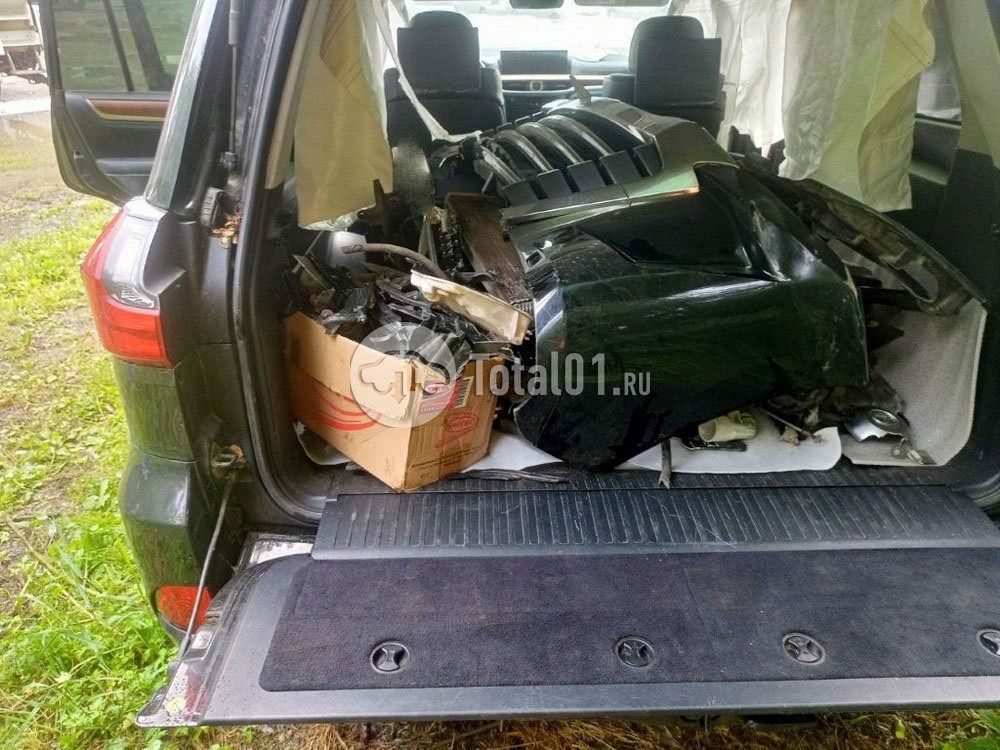 Фото Lexus LX 104