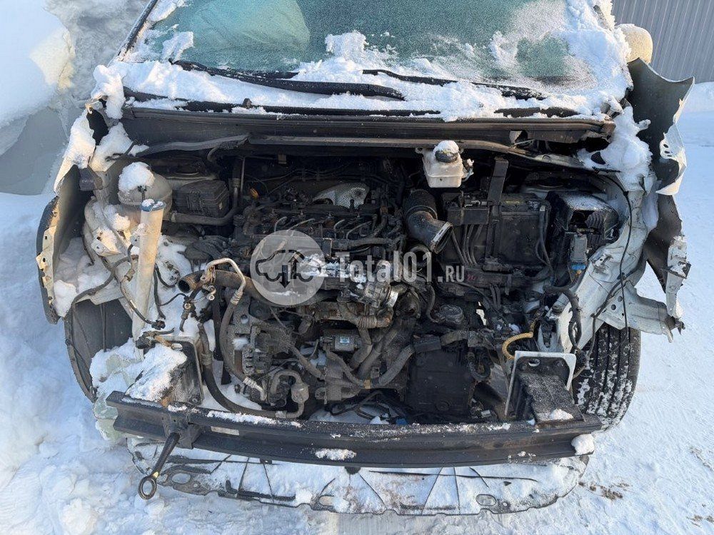 Фото Hyundai STARIA 20