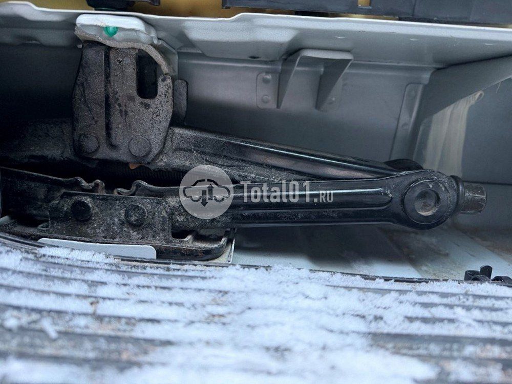 Фото Hyundai STARIA 24