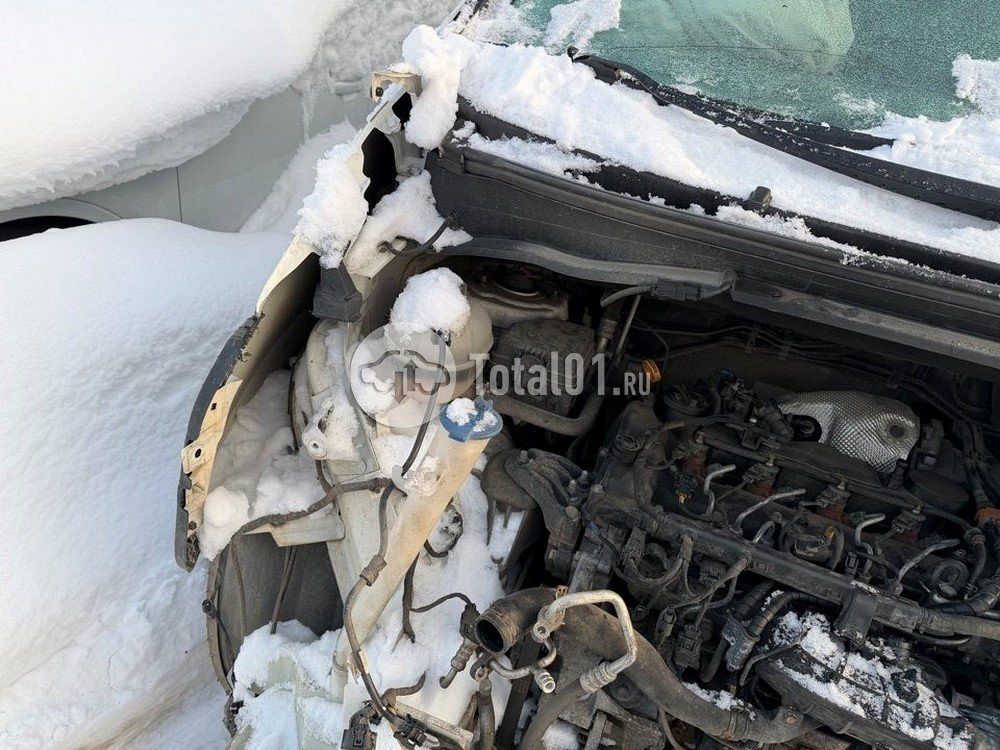 Фото Hyundai STARIA 38