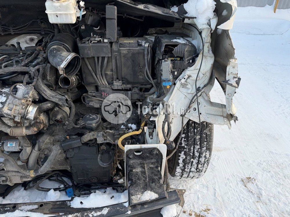 Фото Hyundai STARIA 44