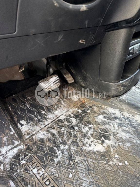 Фото Hyundai STARIA 210