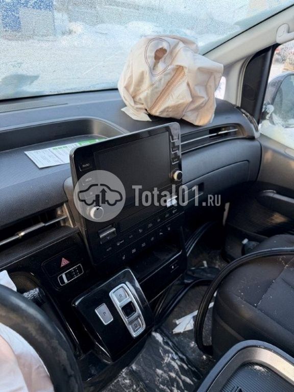 Фото Hyundai STARIA 240